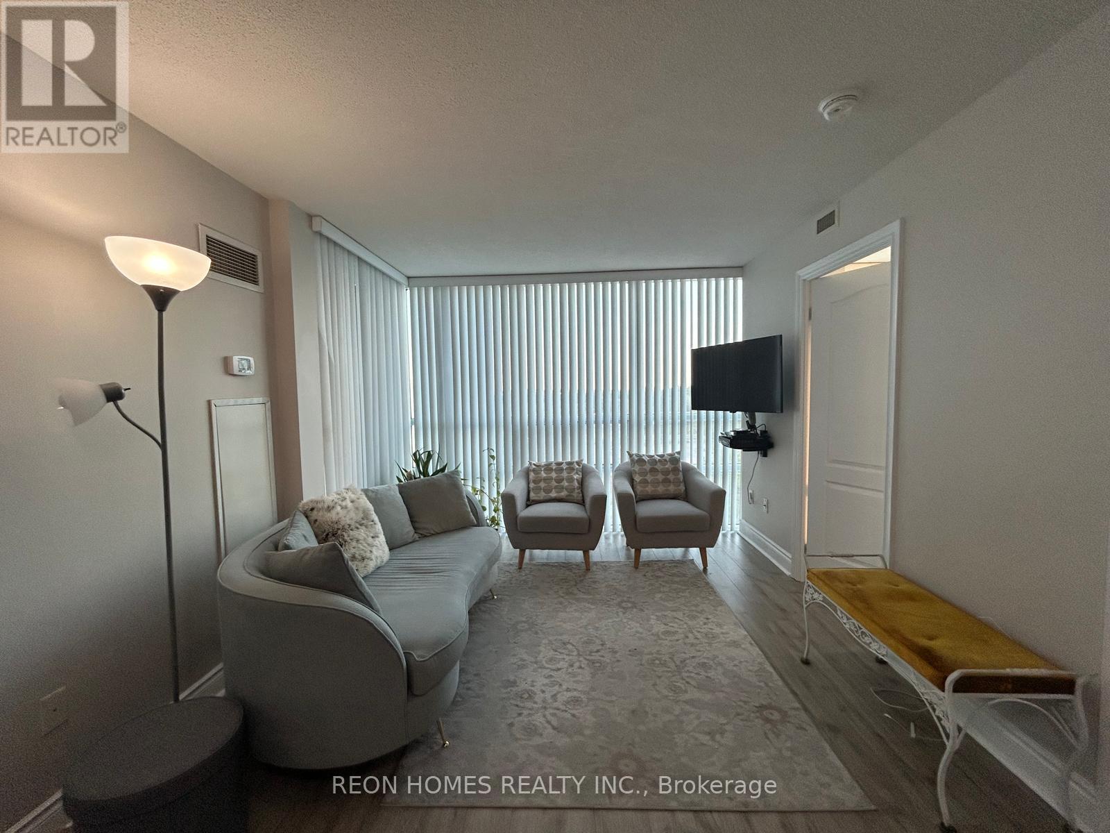 709 - 50 Brian Harrison Way, Toronto, Ontario  M1P 5J4 - Photo 3 - E12400459