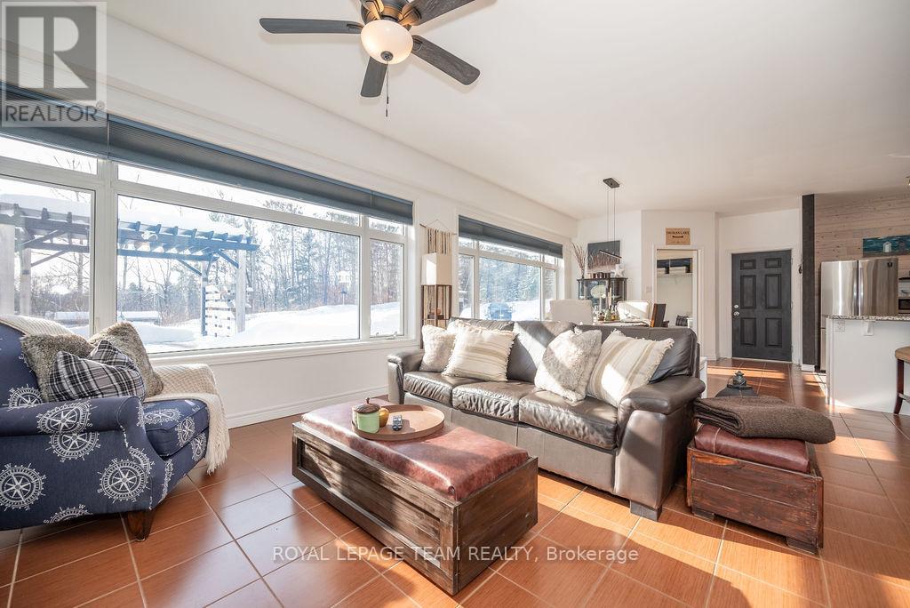 188 Paugh Lake Road, Madawaska Valley, Ontario  K0J 1B0 - Photo 27 - X12400561