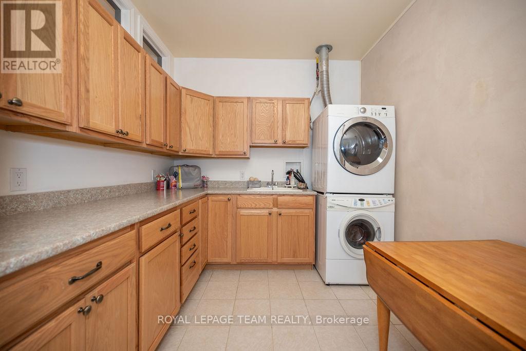 188 Paugh Lake Road, Madawaska Valley, Ontario  K0J 1B0 - Photo 41 - X12400561