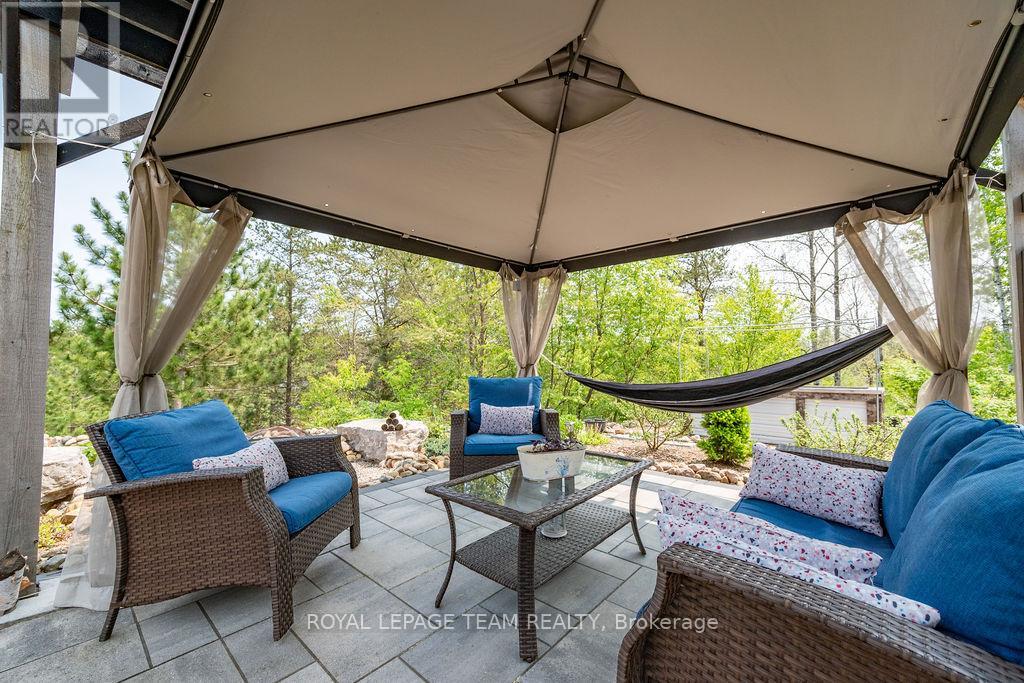 188 Paugh Lake Road, Madawaska Valley, Ontario  K0J 1B0 - Photo 45 - X12400561