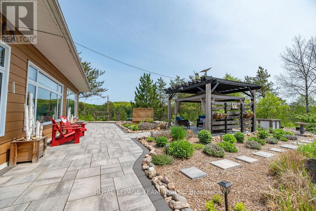 188 Paugh Lake Road, Madawaska Valley, Ontario  K0J 1B0 - Photo 47 - X12400561