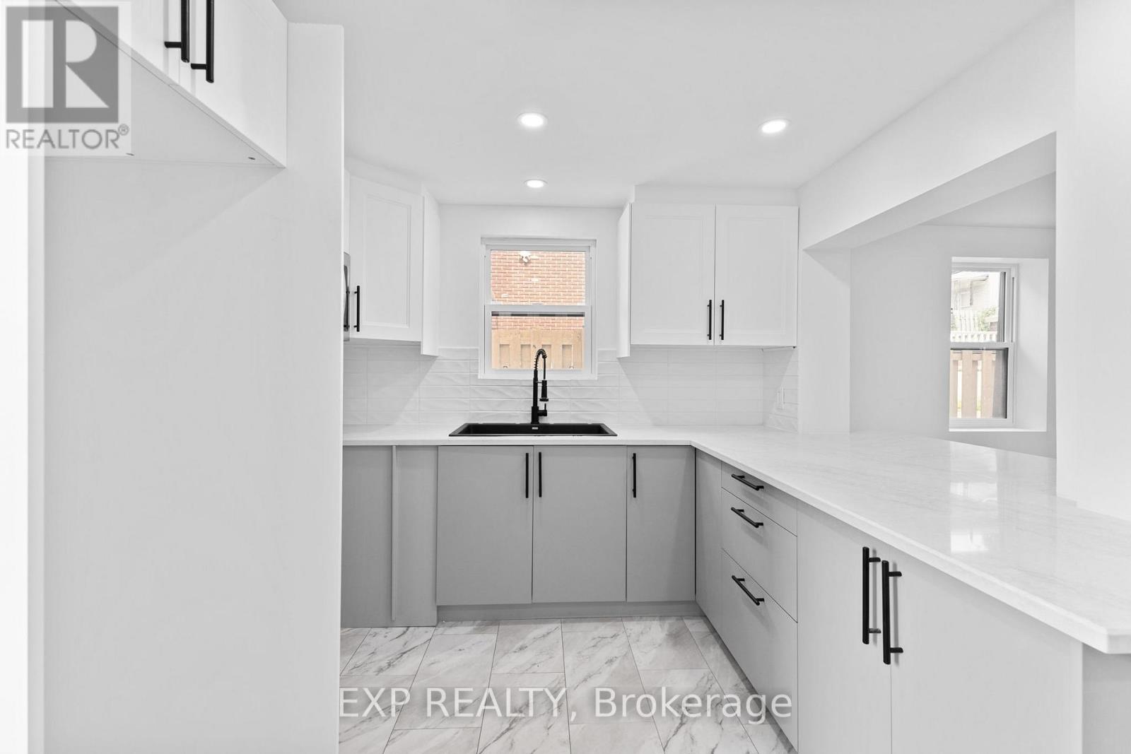 145 Willow Street, Ottawa, Ontario  K1R 6W2 - Photo 15 - X12400487