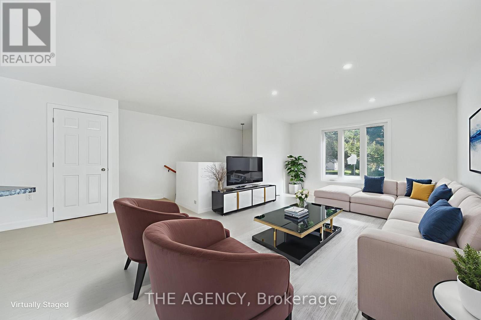 3124 Goldstein Road, Severn, Ontario  L0K 2B0 - Photo 5 - S12400447