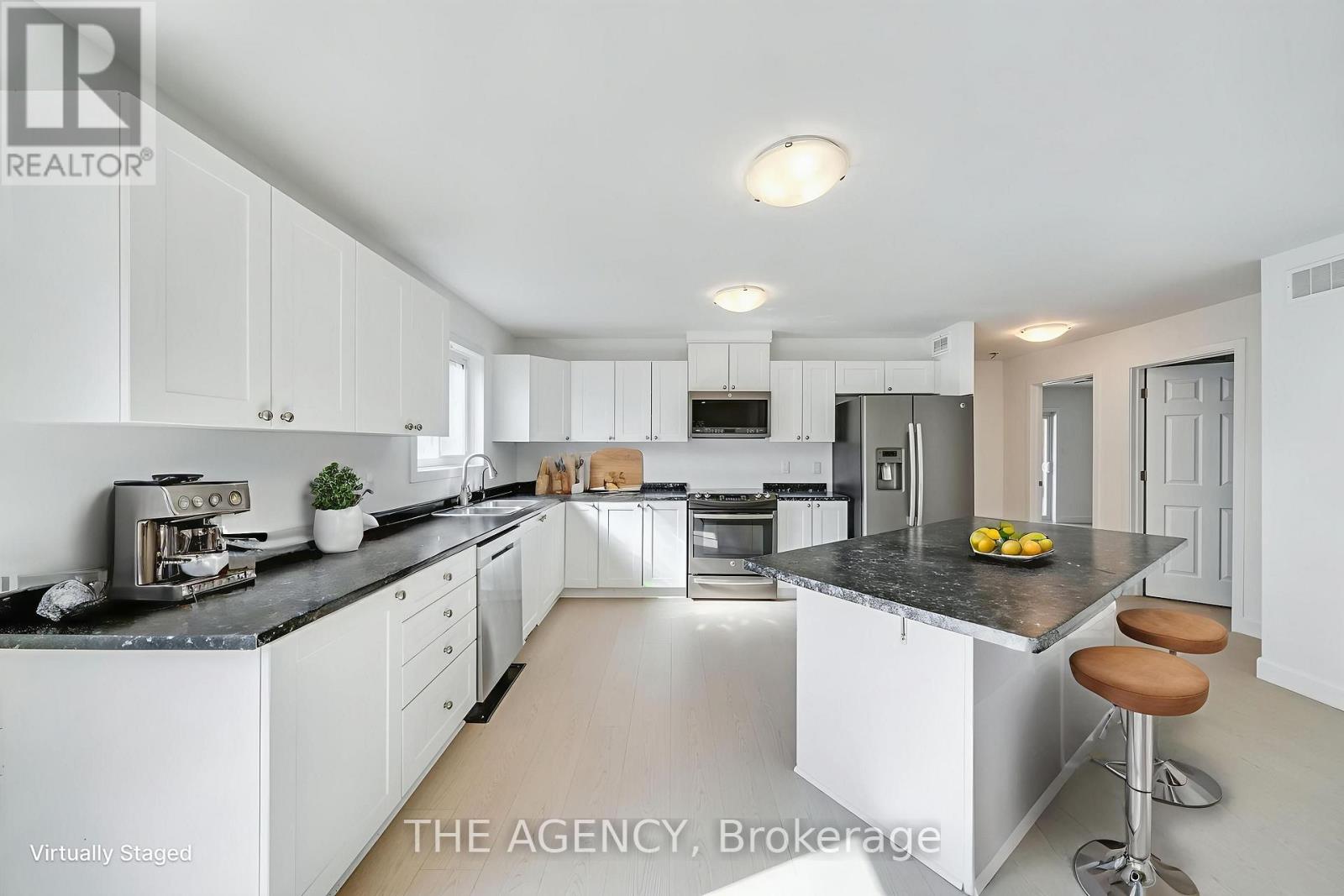 3124 Goldstein Road, Severn, Ontario  L0K 2B0 - Photo 7 - S12400447