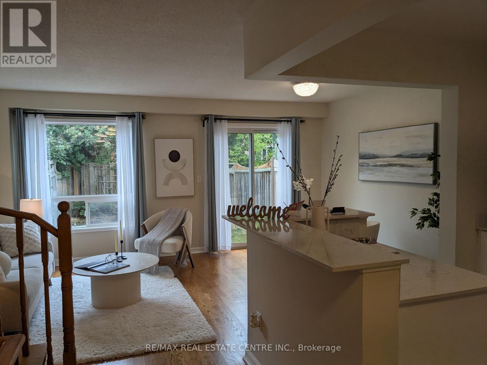 150 - 5030 Heatherleigh Avenue, Mississauga, Ontario  L5V 2G7 - Photo 3 - W12399379