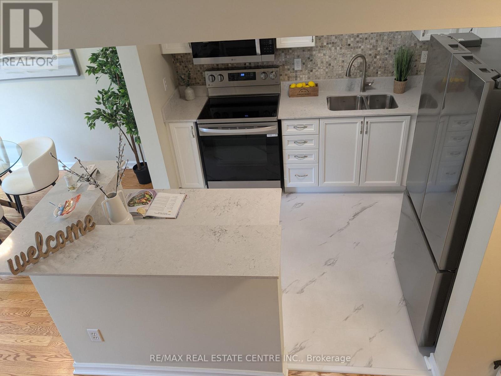 150 - 5030 Heatherleigh Avenue, Mississauga, Ontario  L5V 2G7 - Photo 9 - W12399379