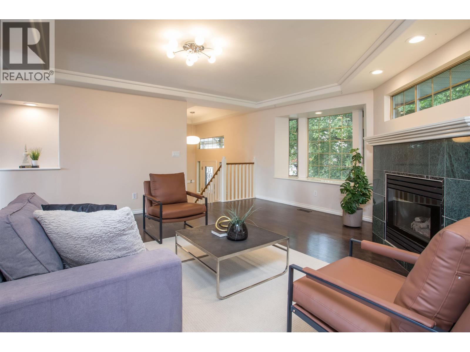 1005 Alderson Avenue, Coquitlam, British Columbia  V3K 1V8 - Photo 4 - R3046327