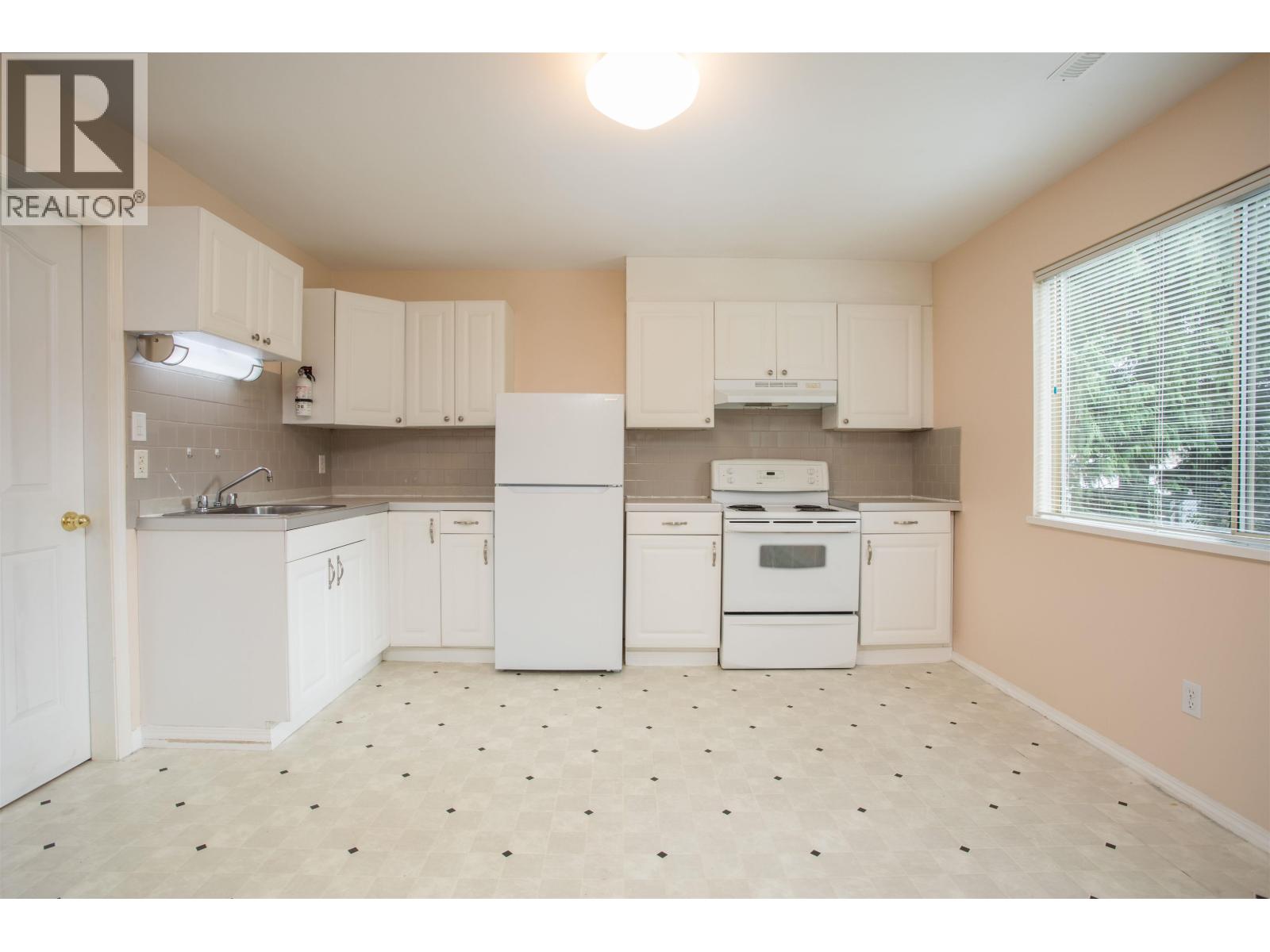 1005 Alderson Avenue, Coquitlam, British Columbia  V3K 1V8 - Photo 27 - R3046327
