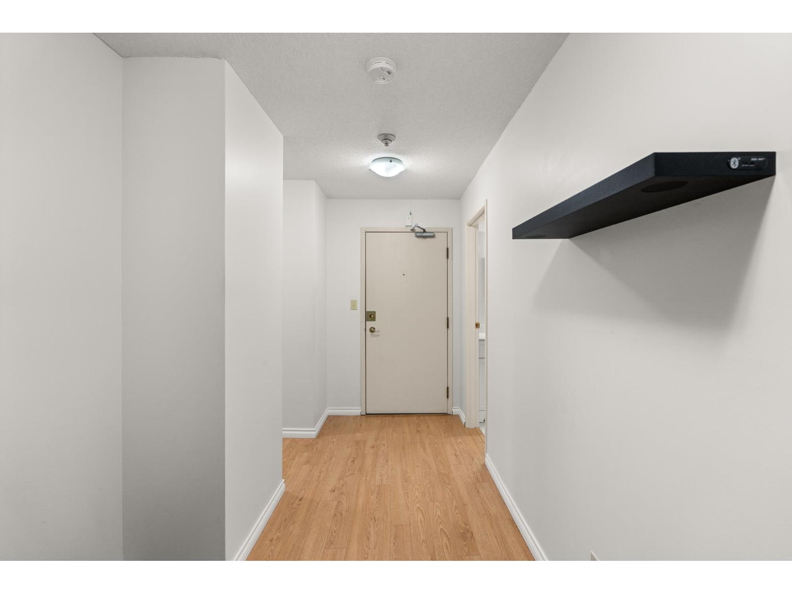 205 1531 Merklin Street, White Rock, British Columbia  V4B 4C6 - Photo 8 - R3046845