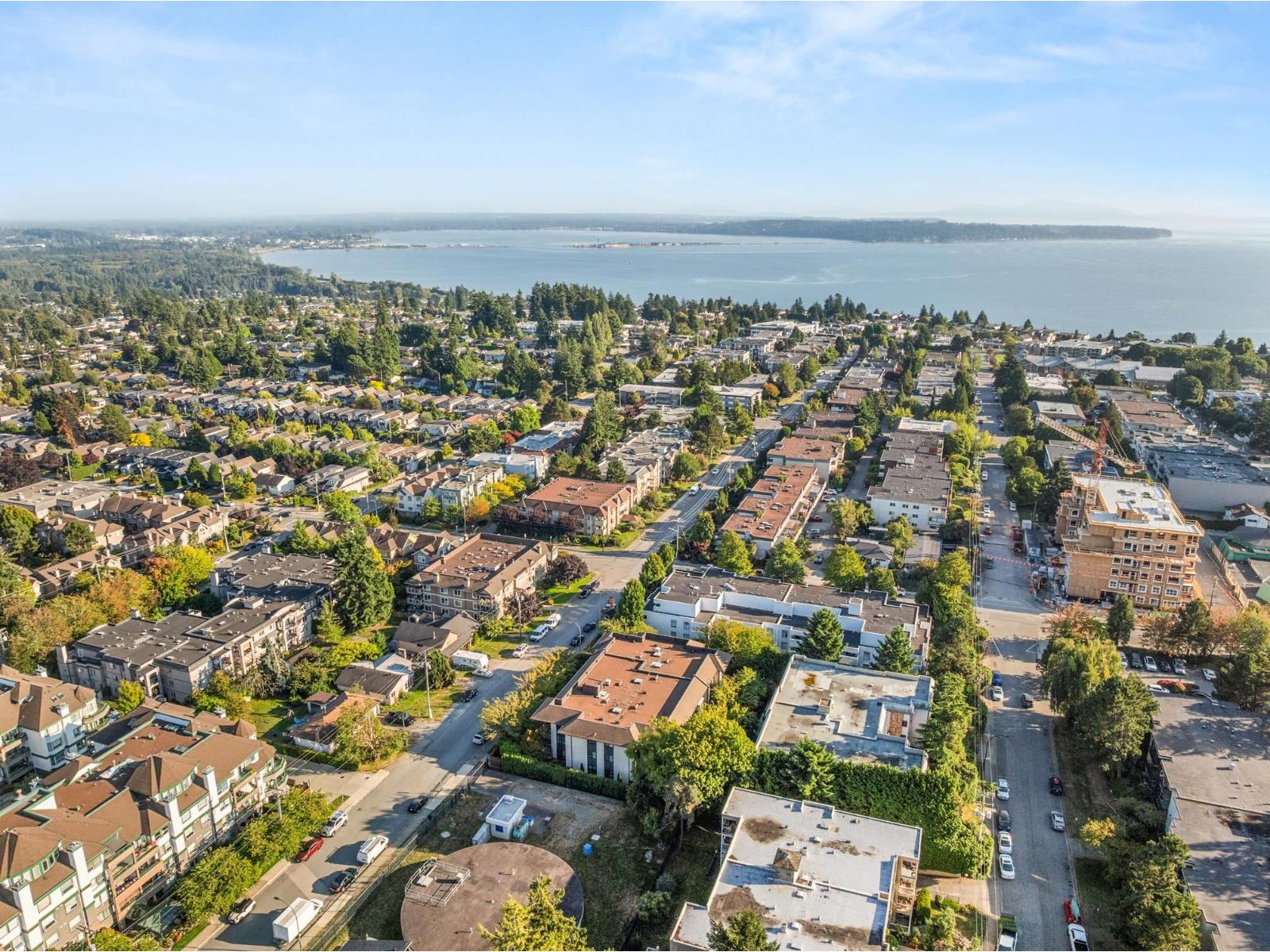 205 1531 Merklin Street, White Rock, British Columbia  V4B 4C6 - Photo 34 - R3046845