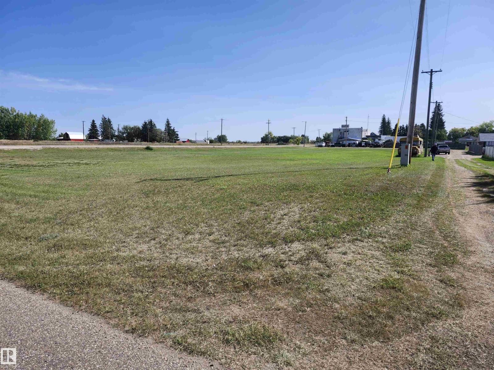 Lot 17-19 Block 3, Minburn, Alberta