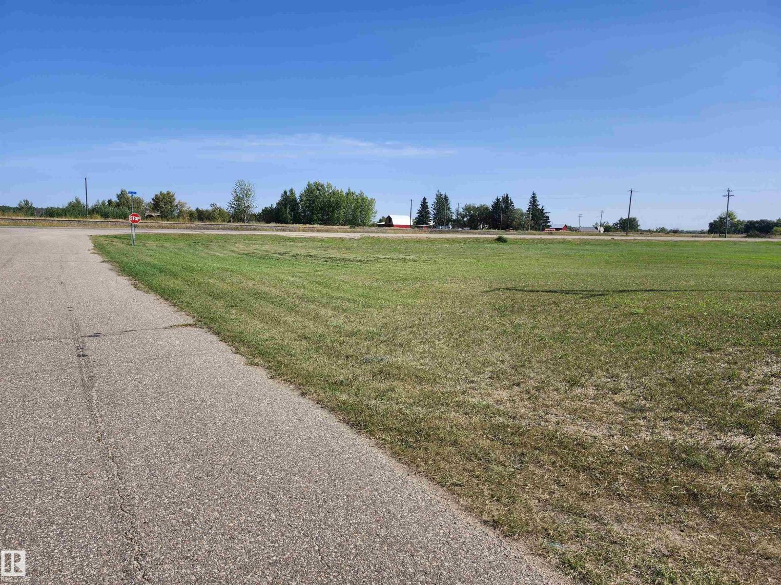 Lot 17-19 Block 3, Minburn, Alberta  T0B 3B0 - Photo 2 - E4457513
