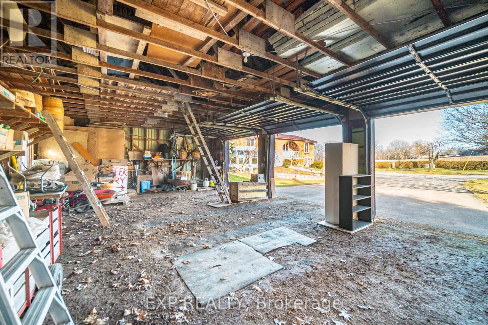 1243 Highway 5 West Highway, Hamilton, Ontario  L9H 5E1 - Photo 32 - X12073615