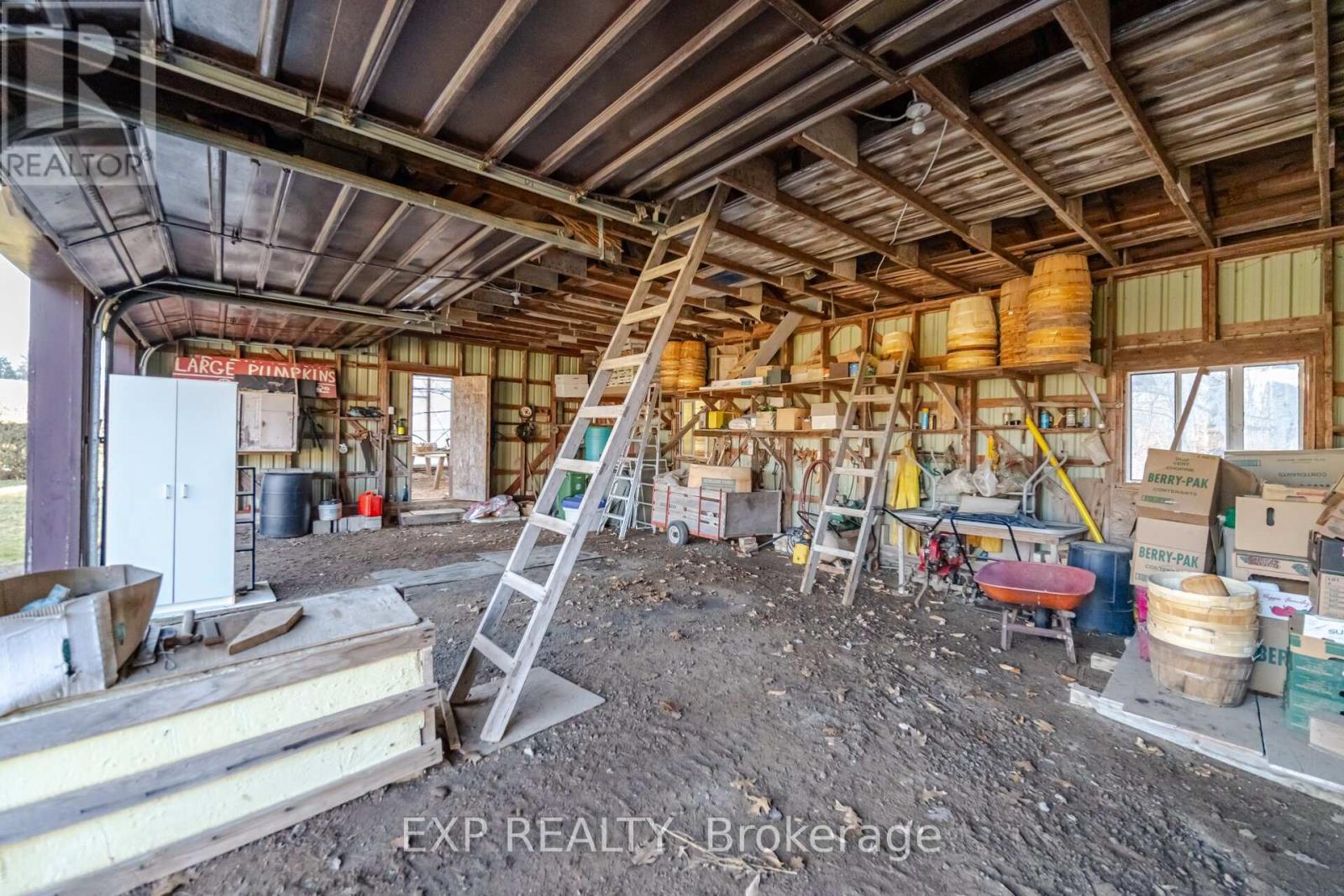1243 Highway 5 West Highway, Hamilton, Ontario  L9H 5E1 - Photo 34 - X12073615