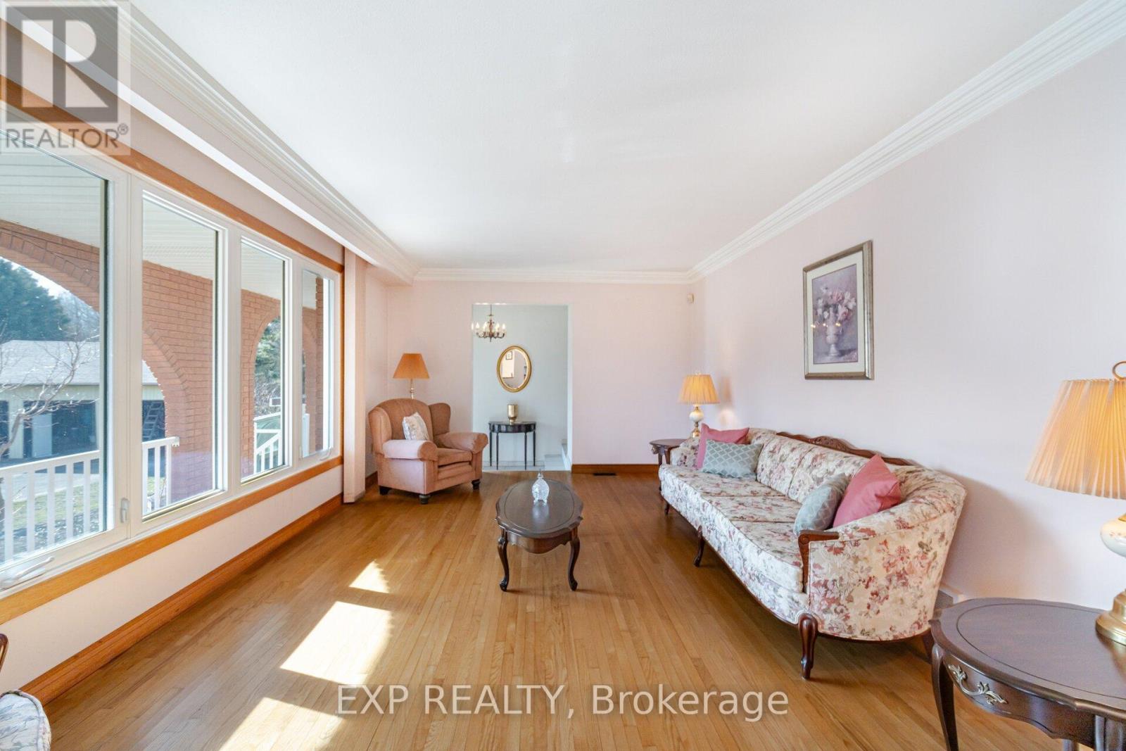 1243 Highway 5 West Highway, Hamilton, Ontario  L9H 5E1 - Photo 8 - X12073615