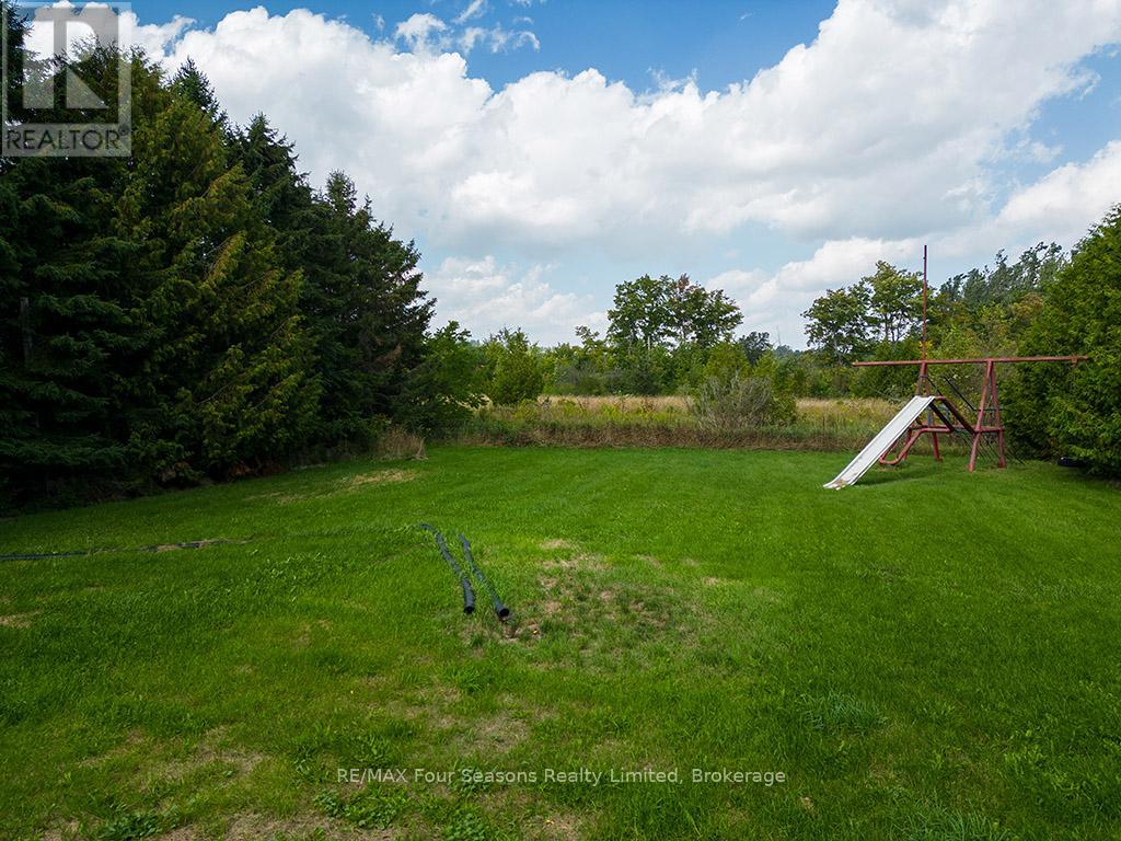 98 George Street, Clearview, Ontario  L0M 1G0 - Photo 26 - S12400608