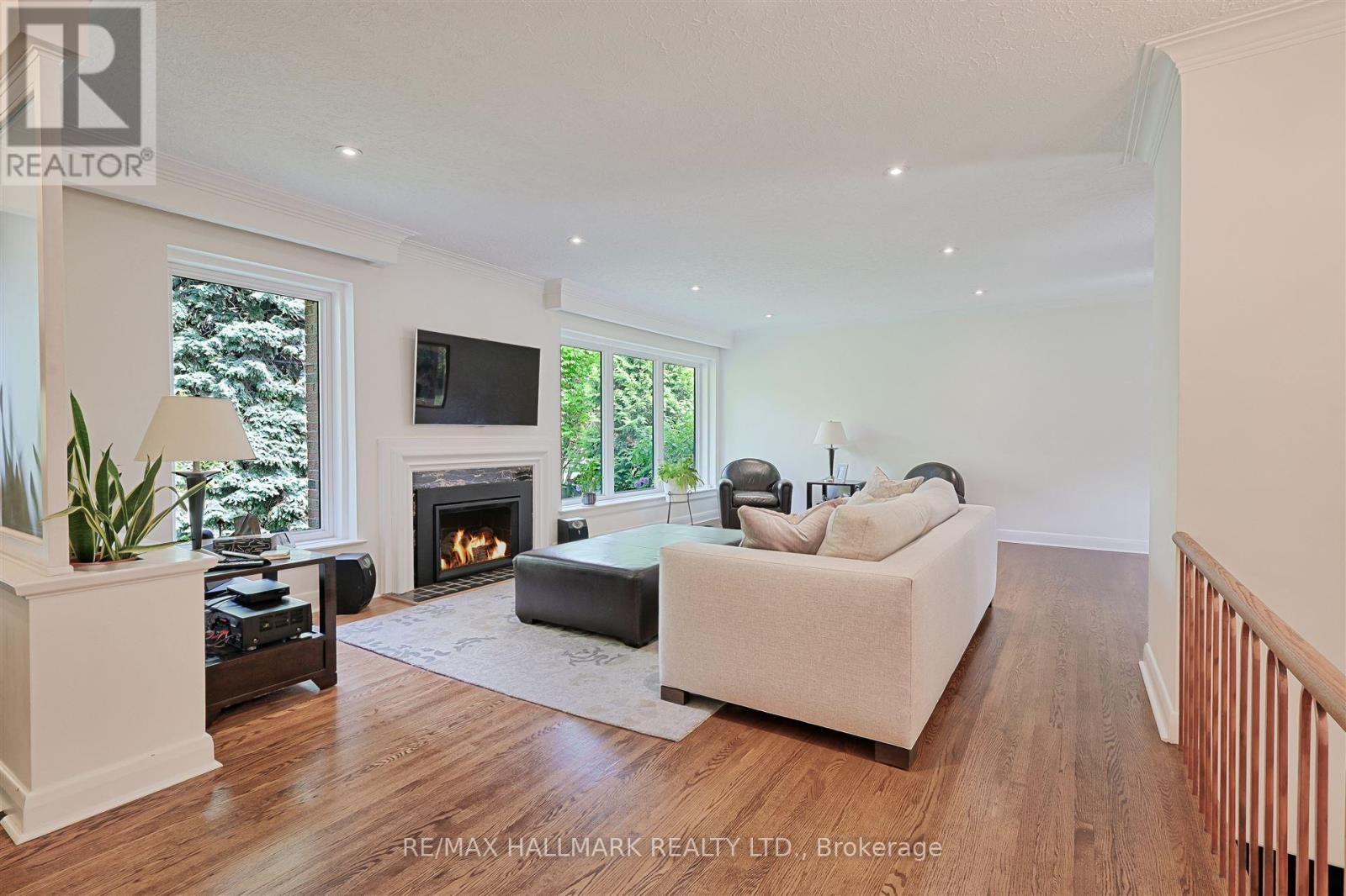 1616 Islington Avenue, Toronto, Ontario  M9A 3M6 - Photo 7 - W12400392