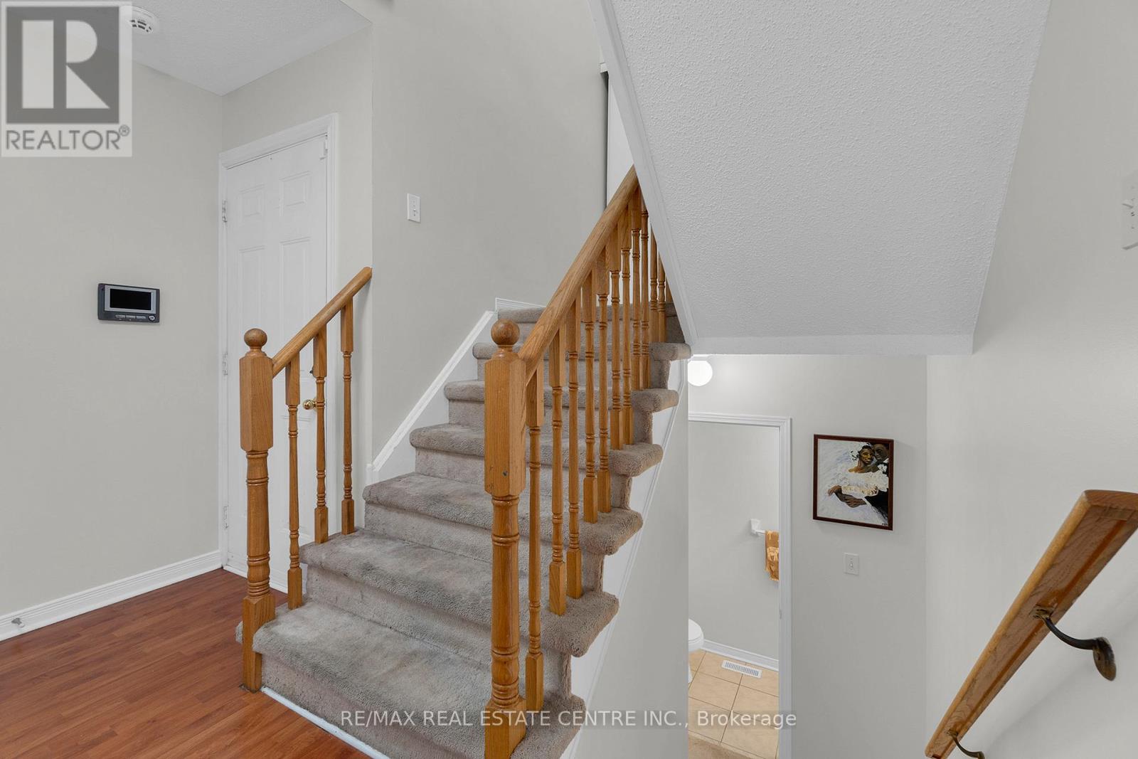 140 Saintsbury Crescent, Brampton, Ontario  L6R 2W4 - Photo 14 - W12400416