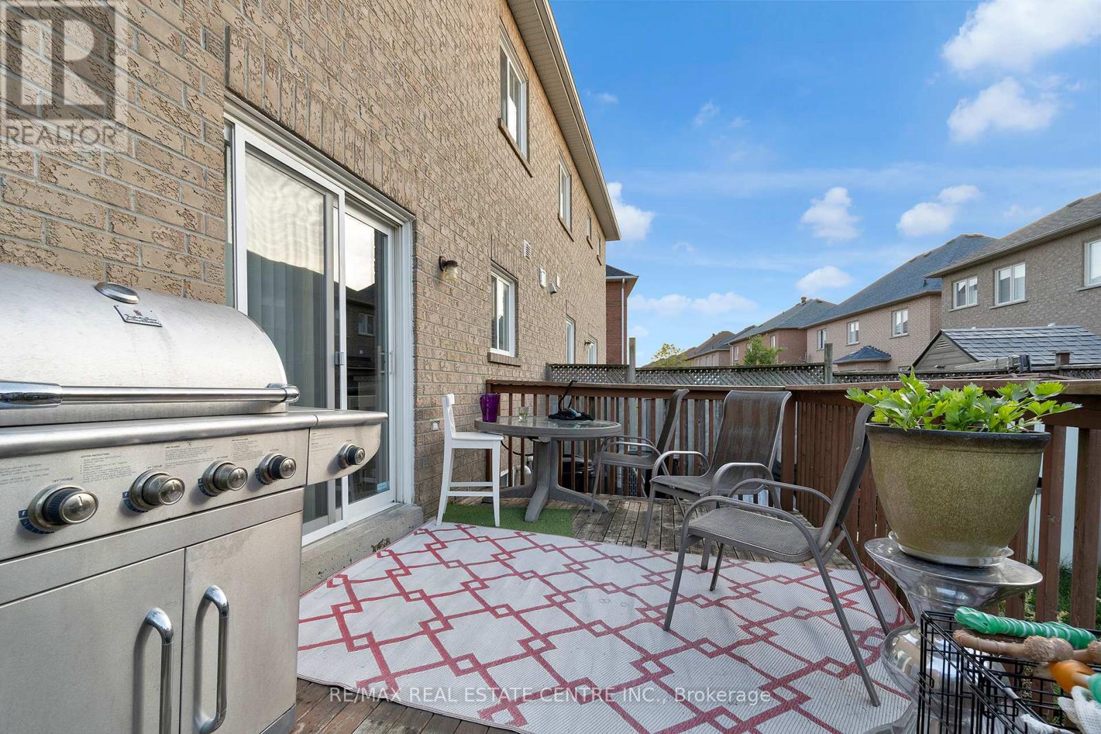 140 Saintsbury Crescent, Brampton, Ontario  L6R 2W4 - Photo 29 - W12400416