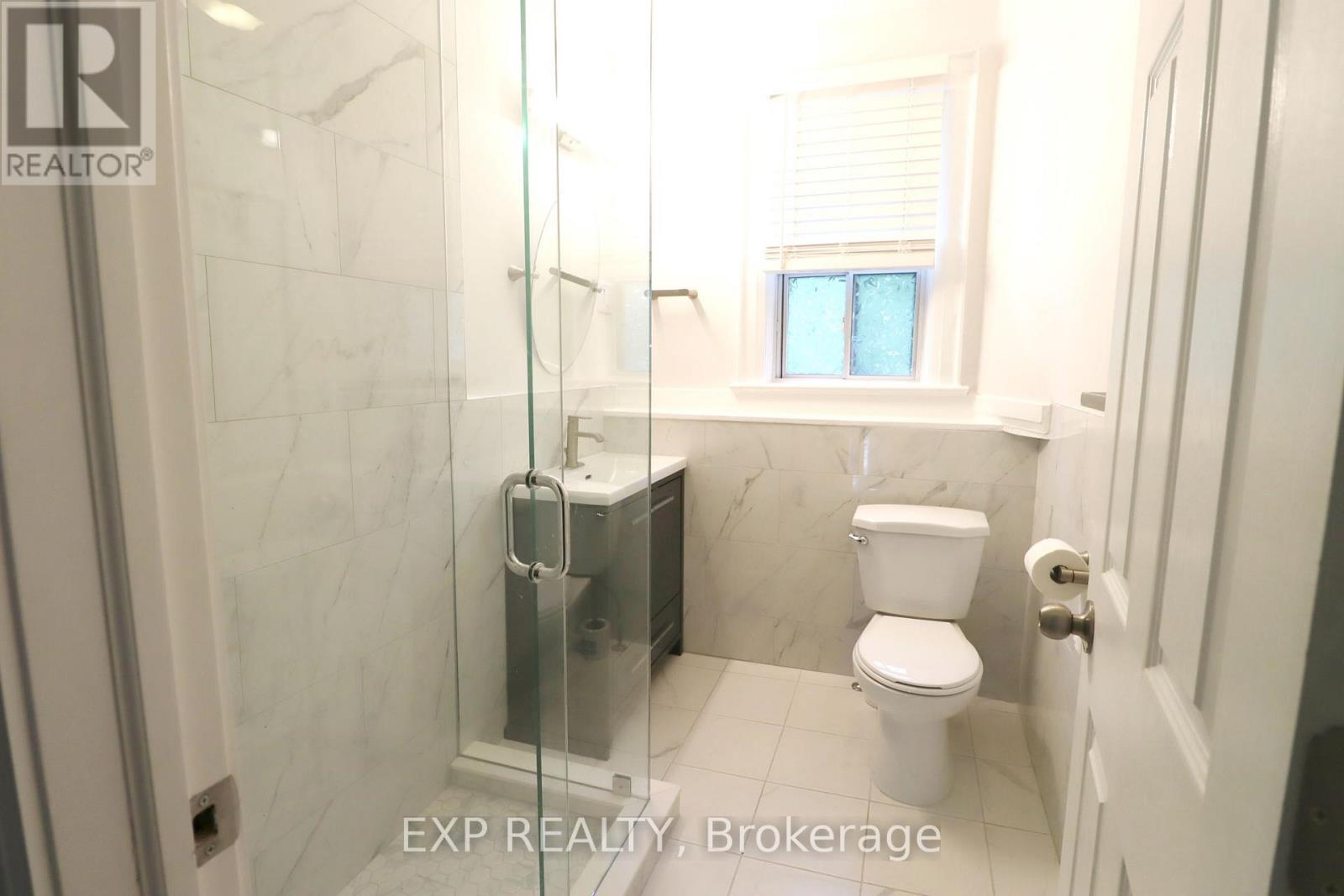342 Eglinton Avenue E, Toronto, Ontario  M4P 1L8 - Photo 14 - C12371194