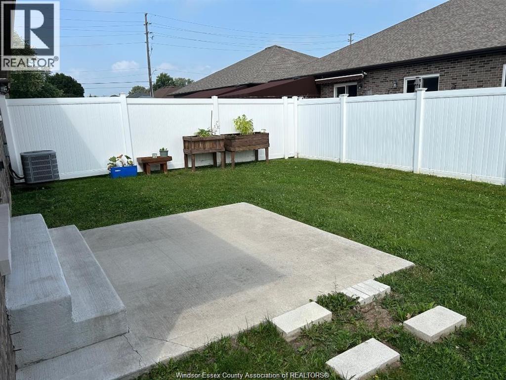 2524 Pillettee Road, Windsor, Ontario  N8T 0B1 - Photo 12 - 25023268