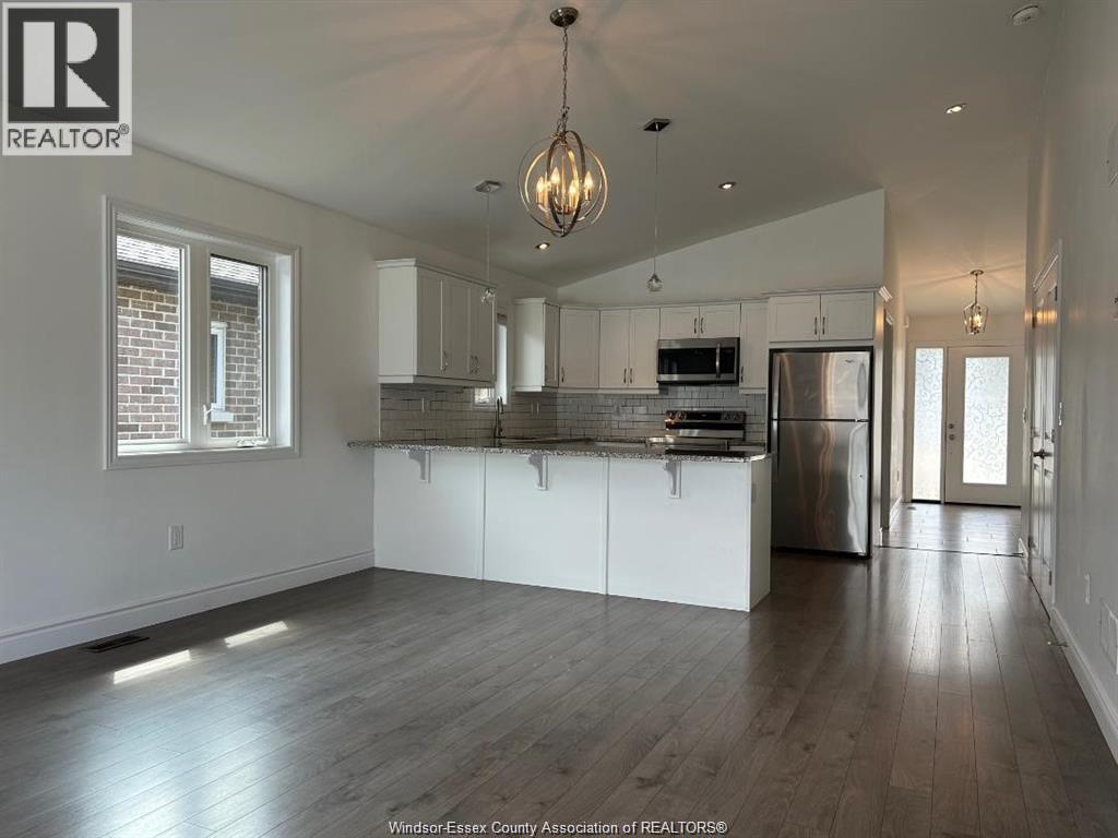 2524 Pillettee Road, Windsor, Ontario  N8T 0B1 - Photo 3 - 25023268