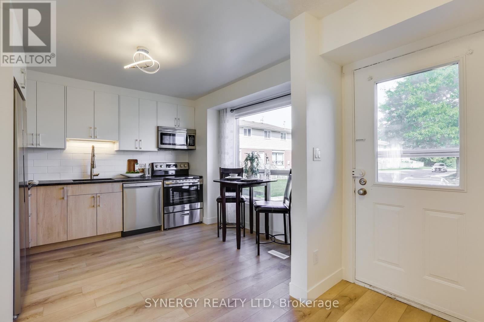 17 - 595 Third Street, London East, Ontario  N5V 4A1 - Photo 6 - X12370085