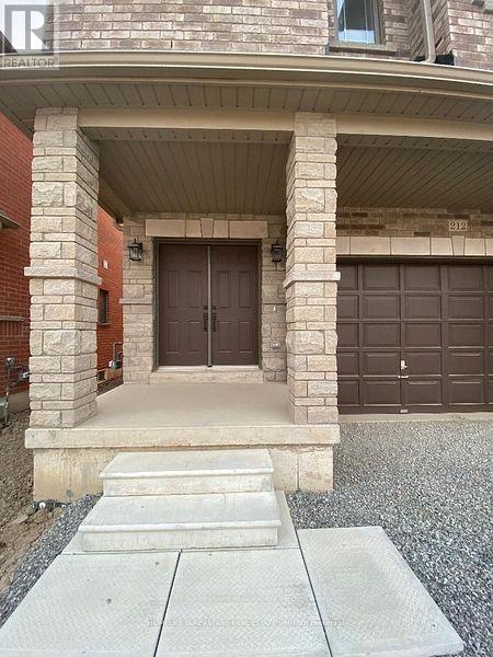 212 Palace Street E, Thorold, Ontario  L2V 5G7 - Photo 2 - X12400411