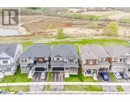 27 Bee Crescent, Brantford, Ca