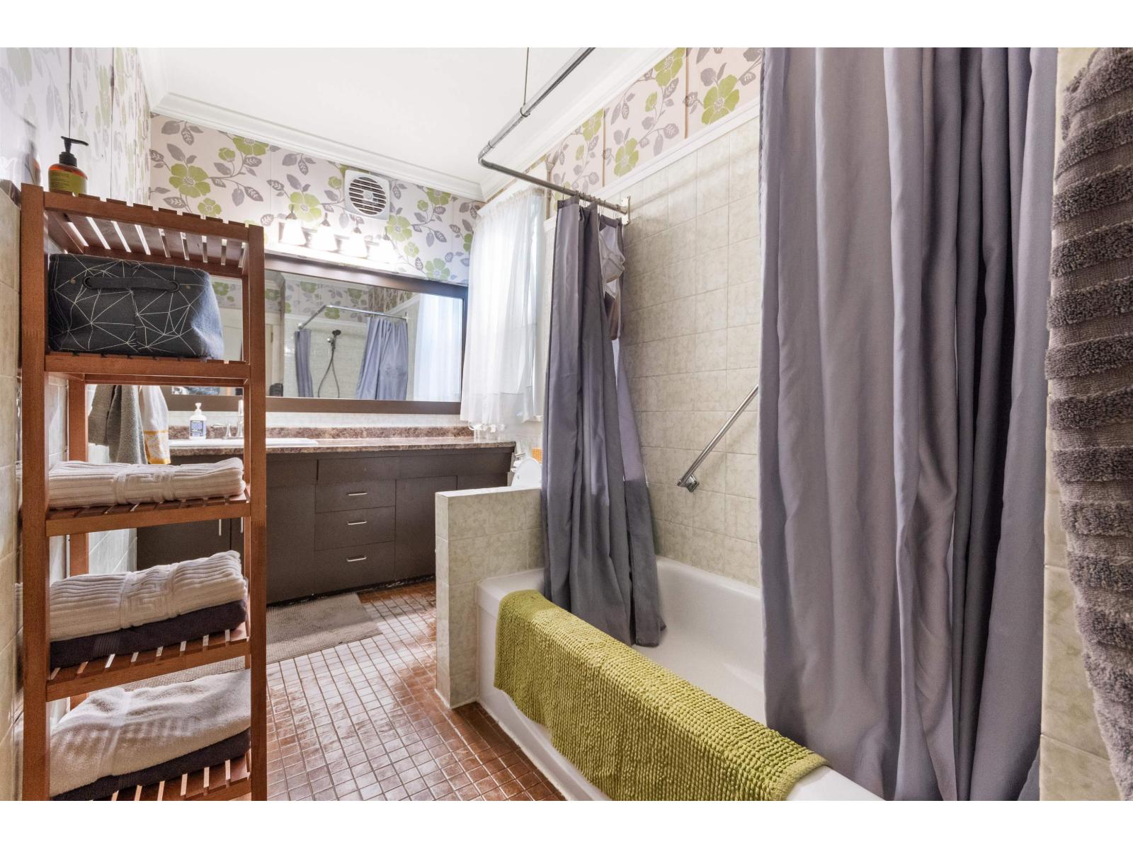 46028 First Avenue, Chilliwack Downtown, Chilliwack, British Columbia  V2P 1W1 - Photo 16 - R3045956