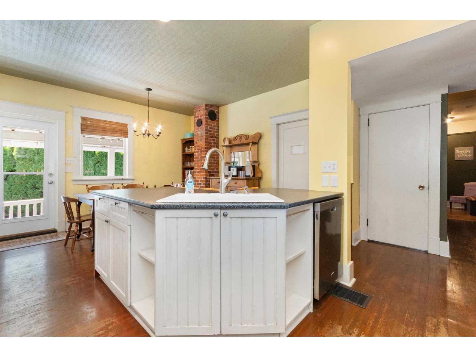 46028 First Avenue, Chilliwack Downtown, Chilliwack, British Columbia  V2P 1W1 - Photo 13 - R3045956