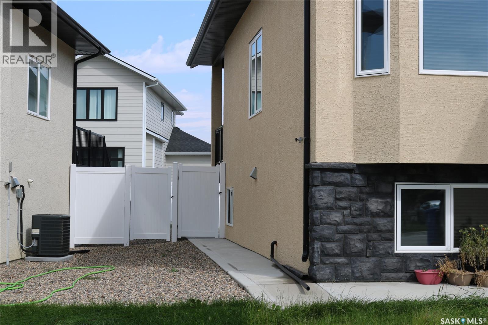2227 Rosewood Drive, Saskatoon, Saskatchewan  S7V 0R9 - Photo 33 - SK018229
