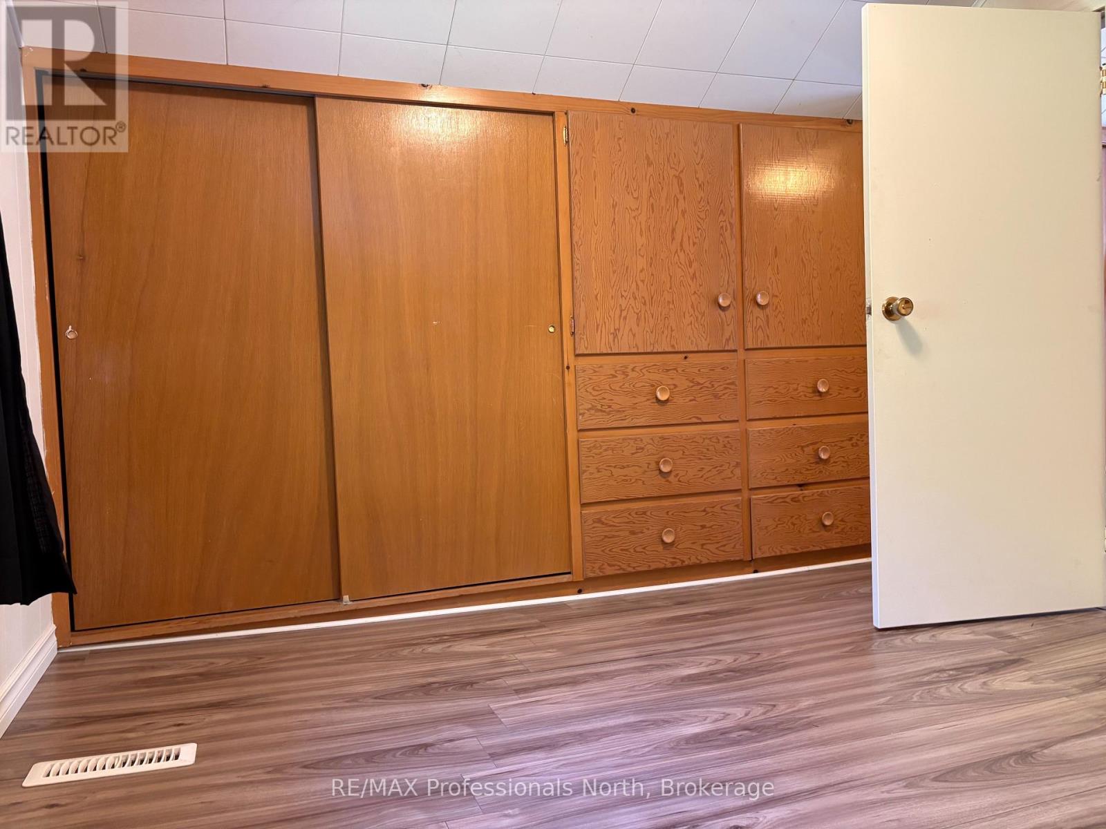 2 South Fetterly Street, Huntsville, Ontario  P1H 1K7 - Photo 12 - X12399188