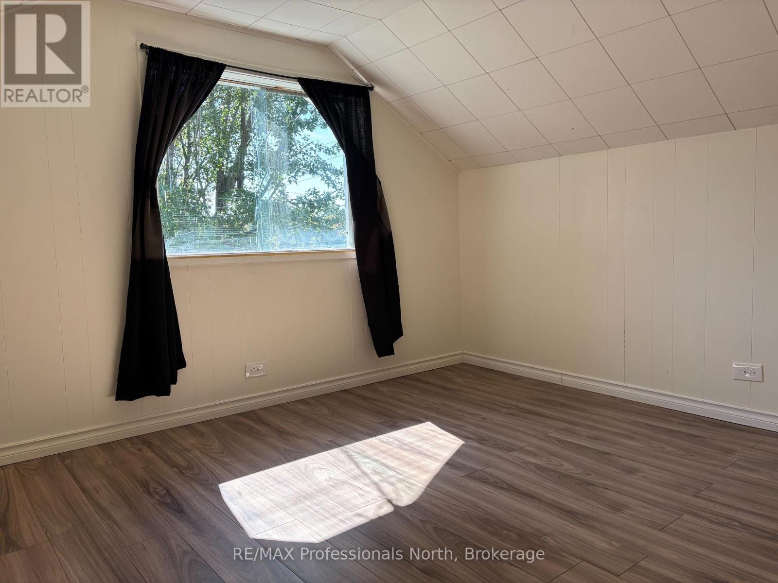 2 South Fetterly Street, Huntsville, Ontario  P1H 1K7 - Photo 14 - X12399188