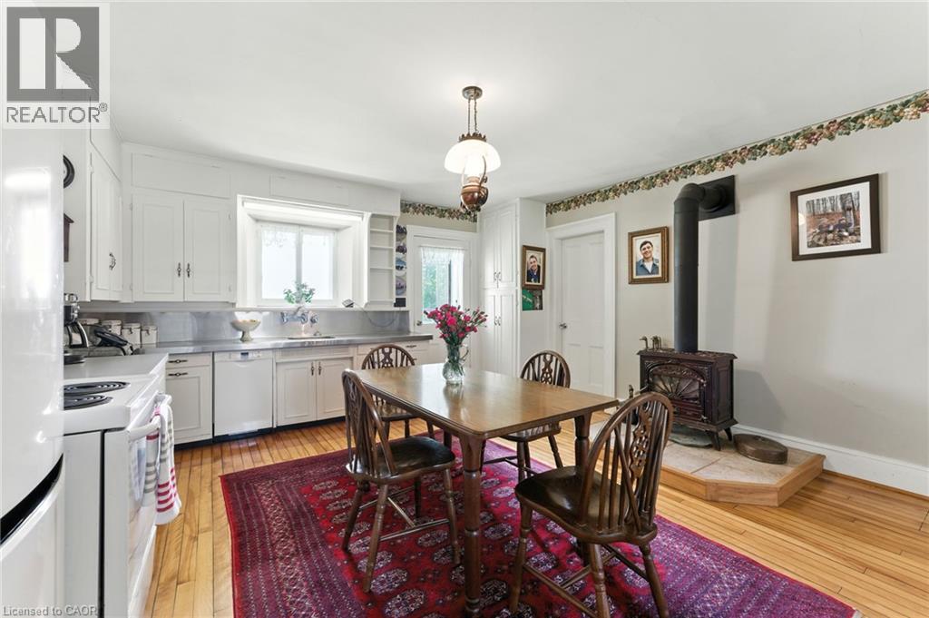 561 7th Concession Road E, Flamborough, Ontario  L8B 1T8 - Photo 17 - 40768843