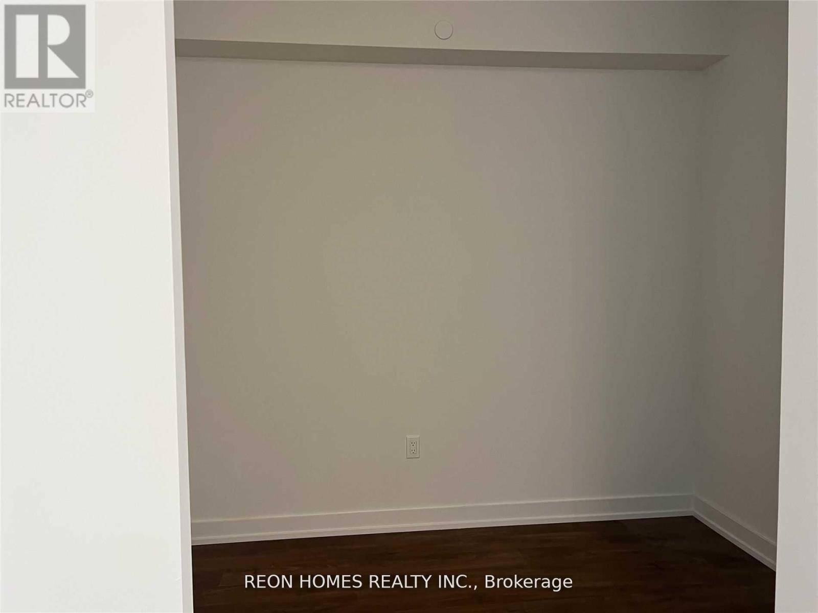 520 - 158 Front Street E, Toronto, Ontario  M5A 0K9 - Photo 16 - C12400502