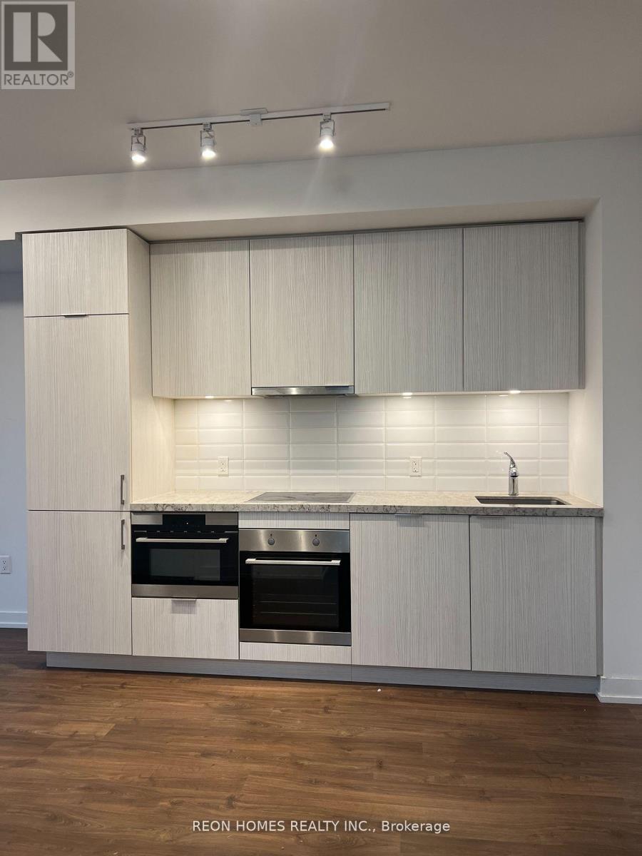 520 - 158 Front Street E, Toronto, Ontario  M5A 0K9 - Photo 8 - C12400502