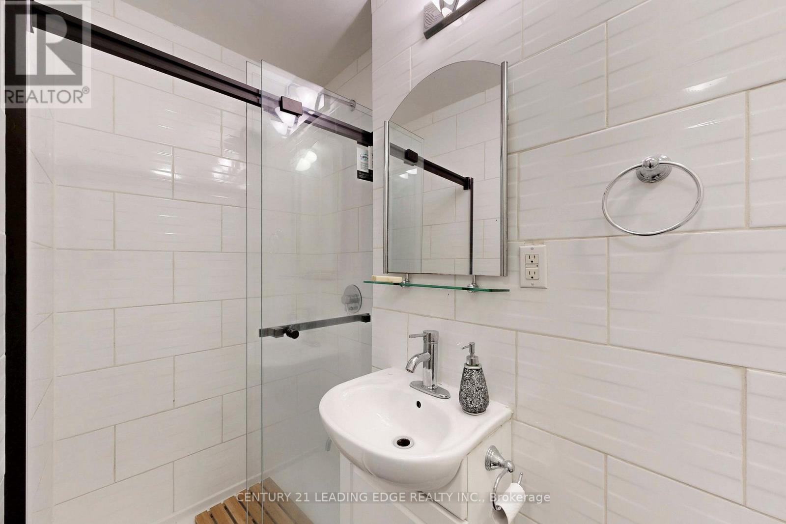 4 - 364 Dundas Street E, Toronto, Ontario  M5A 2A3 - Photo 31 - C12400538