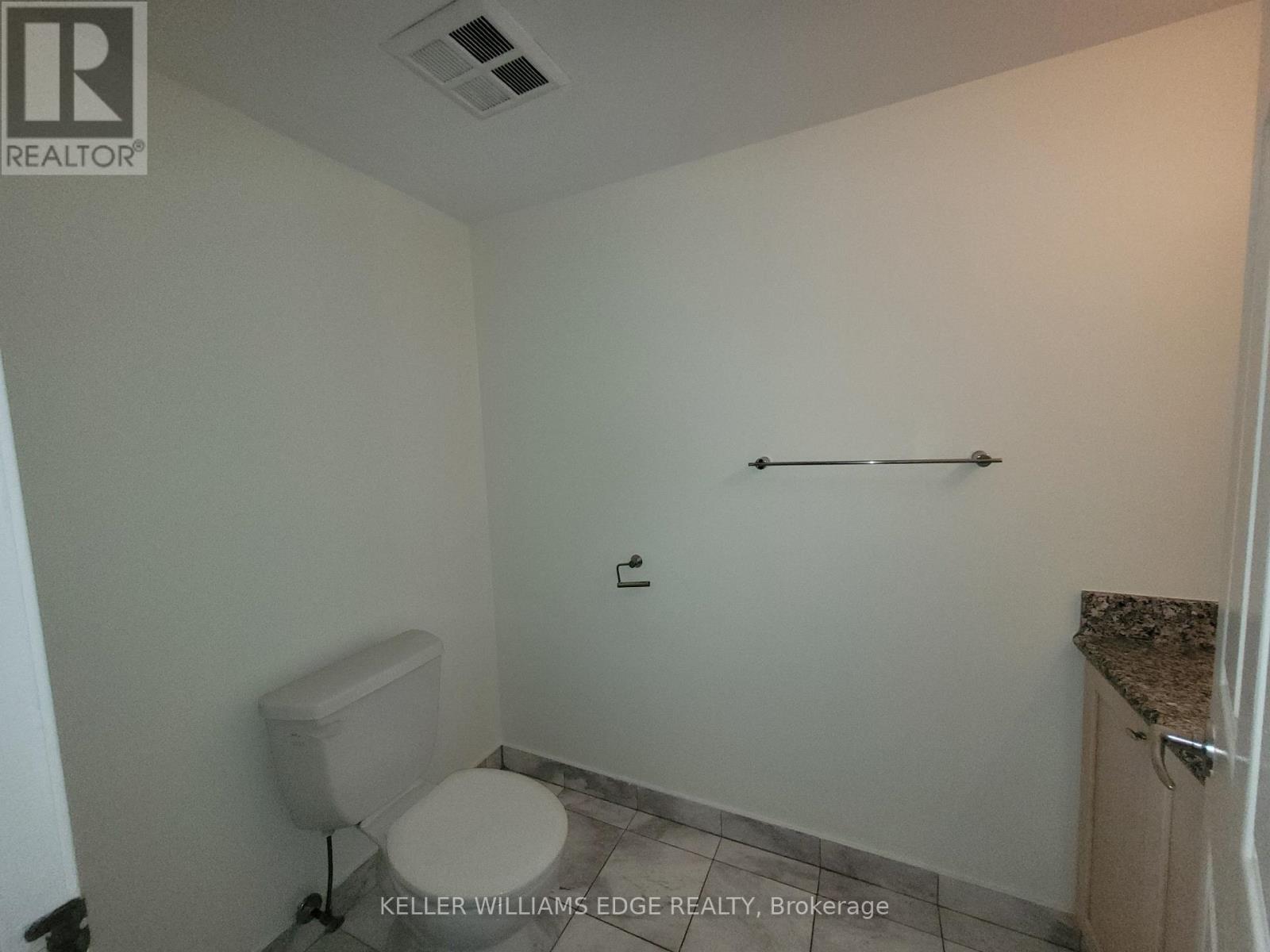 2203 - 228 Queens Quay W, Toronto, Ontario  M5J 2X1 - Photo 10 - C12400550