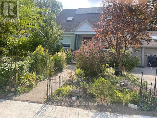 Upper Level - 82 King High Avenue, Toronto, Ontario  M3H 3B1 - Photo 1 - C12400574