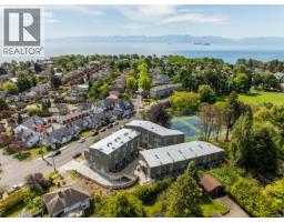 103 1720 Fairfield Rd Rhodo, Victoria, Ca