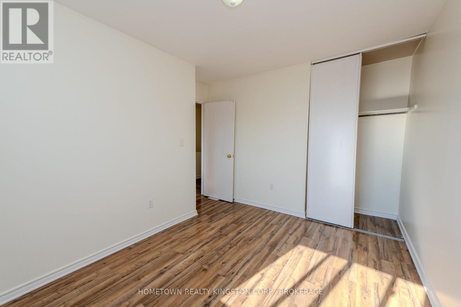 983 Oakview Avenue, Kingston, Ontario  K7M 6W9 - Photo 15 - X12400642