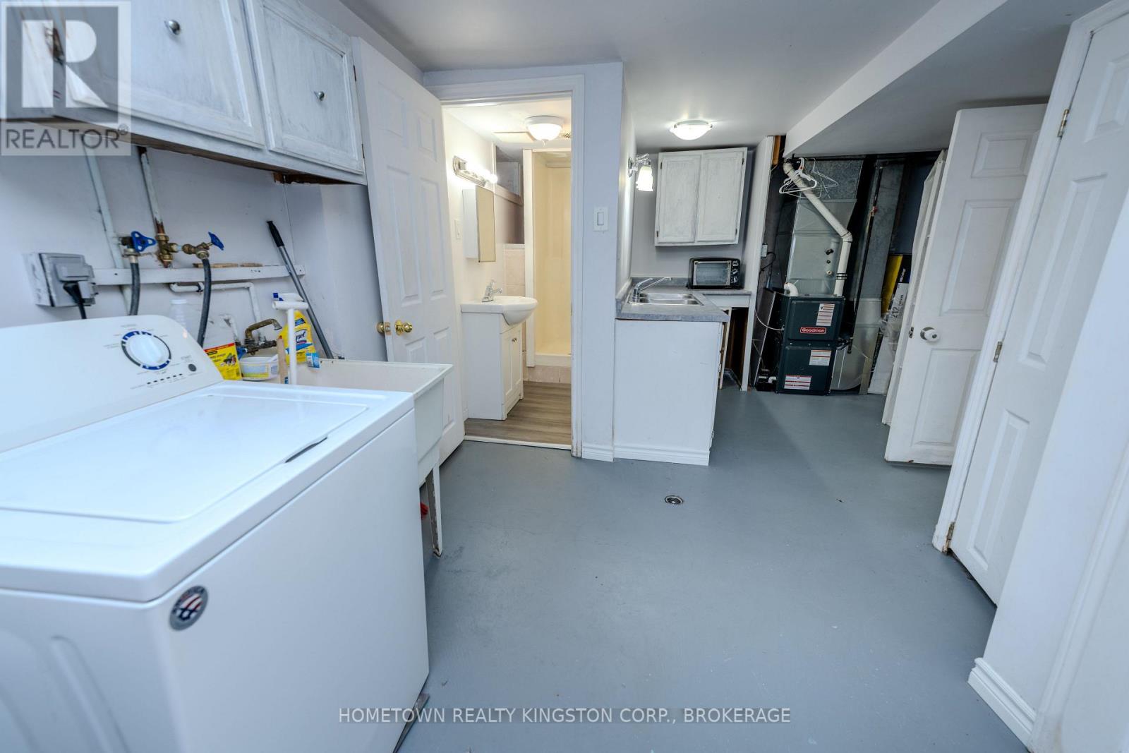 983 Oakview Avenue, Kingston, Ontario  K7M 6W9 - Photo 20 - X12400642