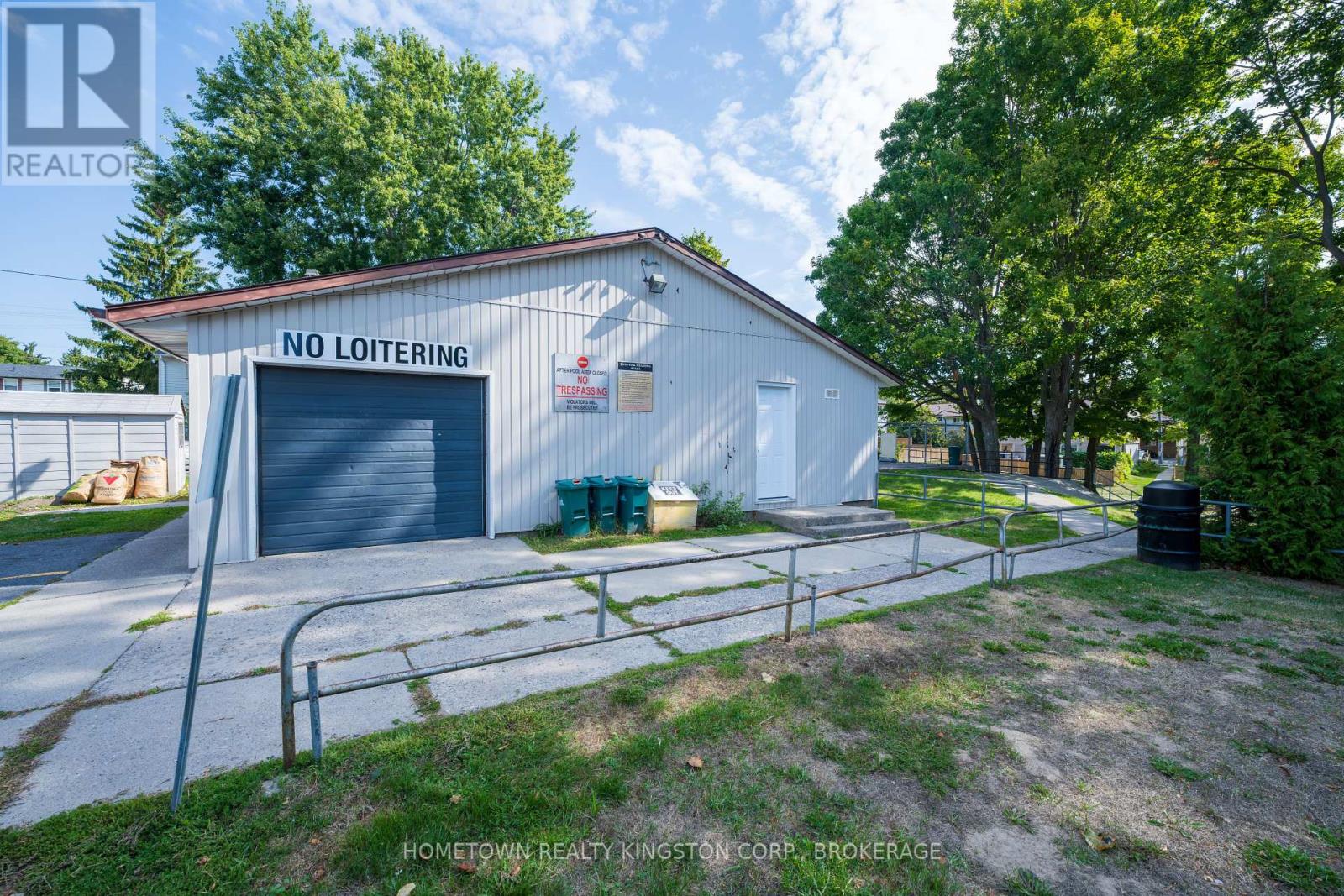 983 Oakview Avenue, Kingston, Ontario  K7M 6W9 - Photo 28 - X12400642