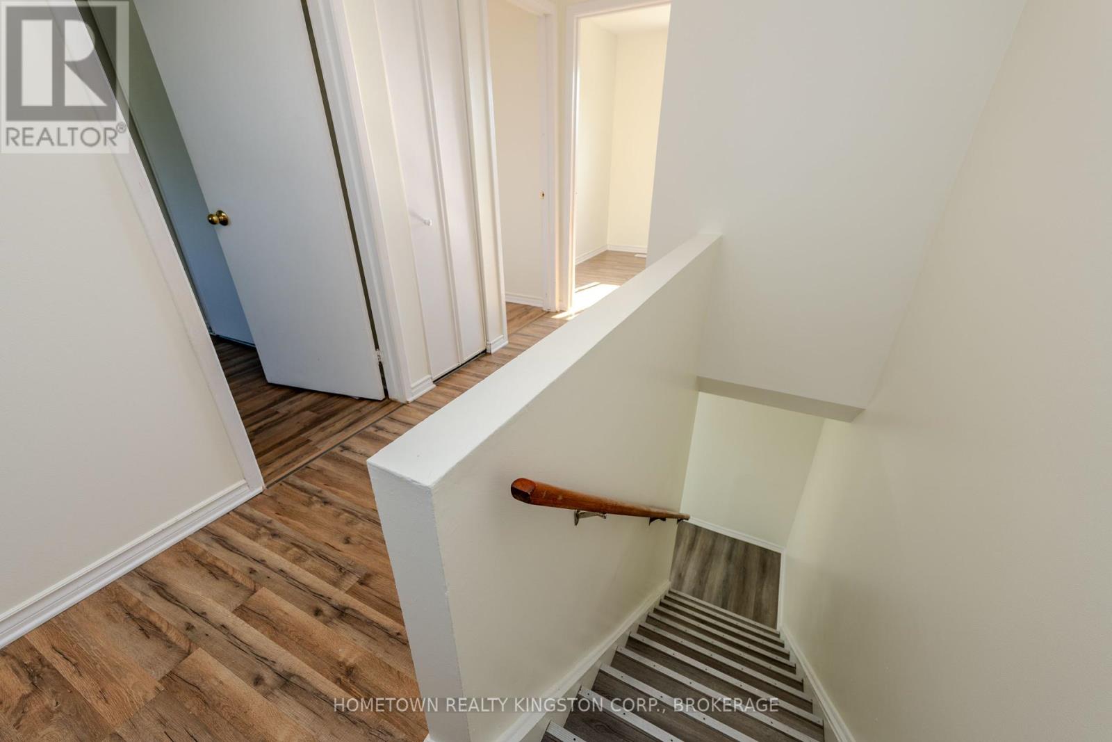 983 Oakview Avenue, Kingston, Ontario  K7M 6W9 - Photo 9 - X12400642