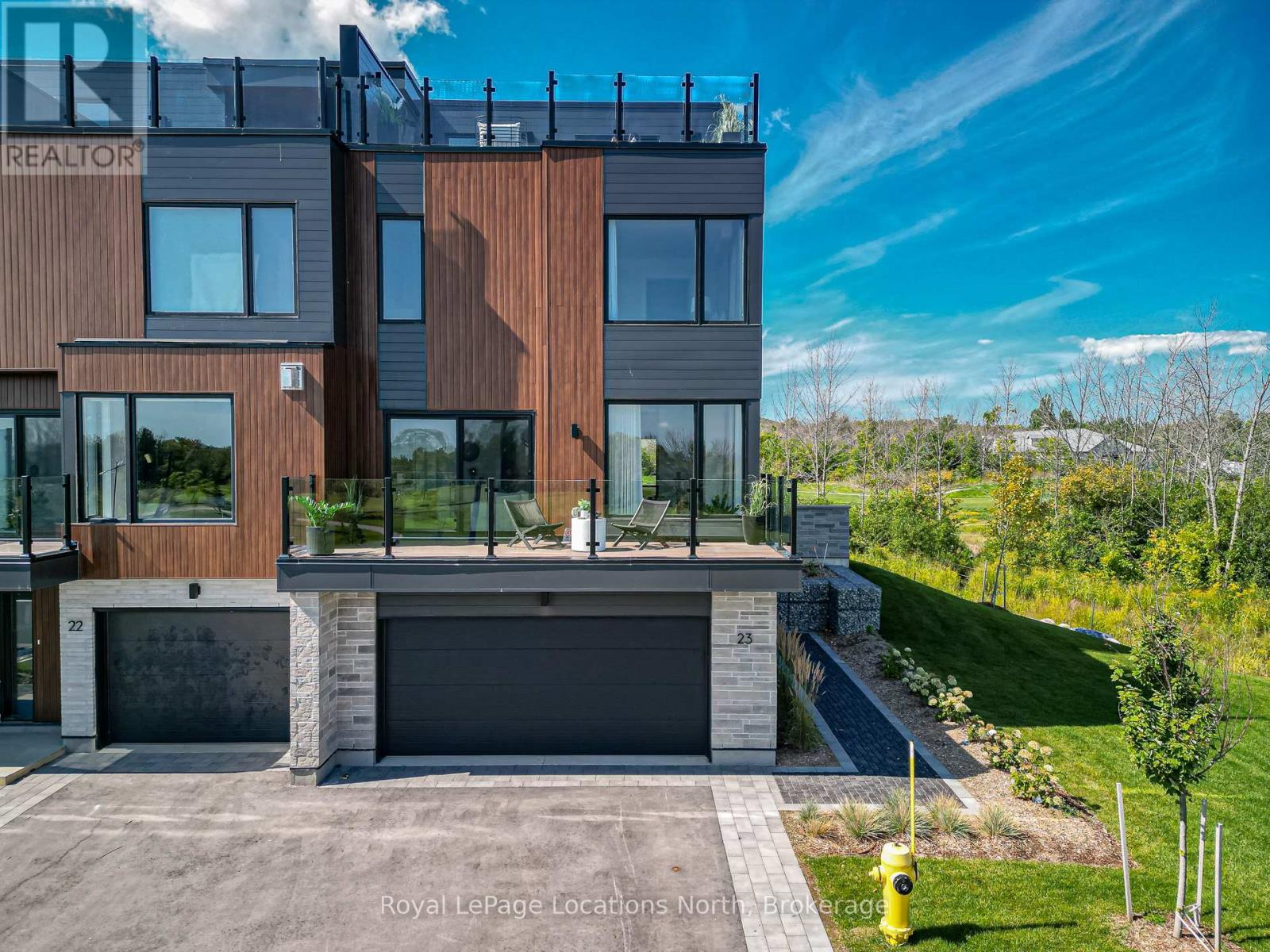 23 - 117 Sladden Court, Blue Mountains, Ontario  N0H 2P0 - Photo 2 - X12400678