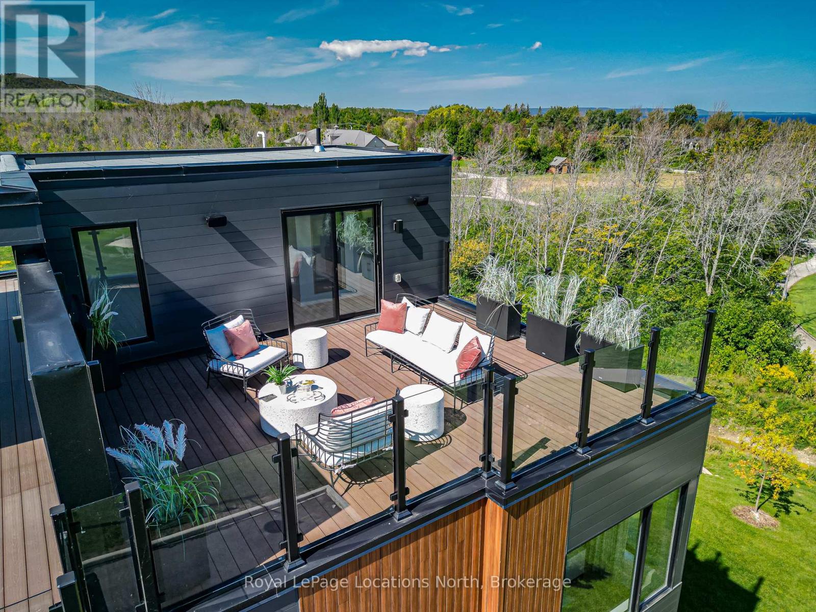 23 - 117 Sladden Court, Blue Mountains, Ontario  N0H 2P0 - Photo 3 - X12400678