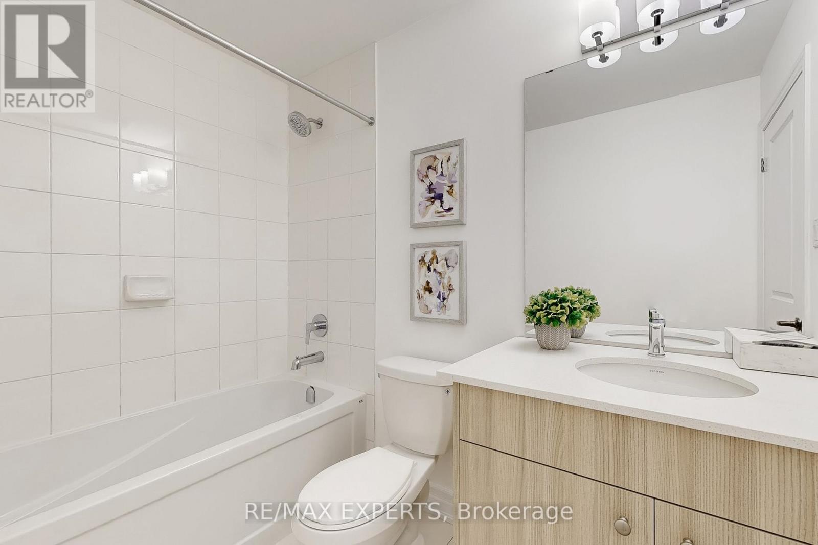 5 - 8 Church Street, Vaughan, Ontario  L6A 3Z3 - Photo 32 - N12399256
