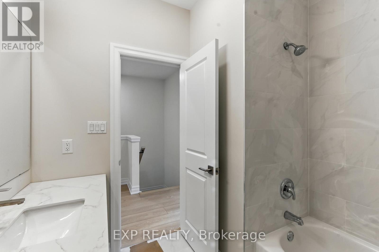 116 Forks Road E, Welland, Ontario  L3B 5K5 - Photo 19 - X12398283