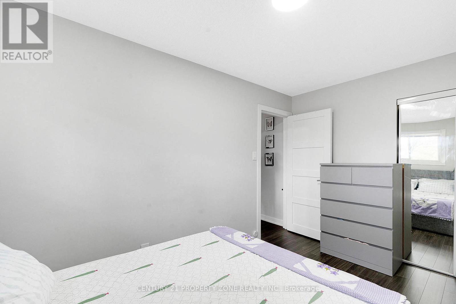 90 Enmount Drive, Brampton, Ontario  L6T 4C9 - Photo 13 - W12398755